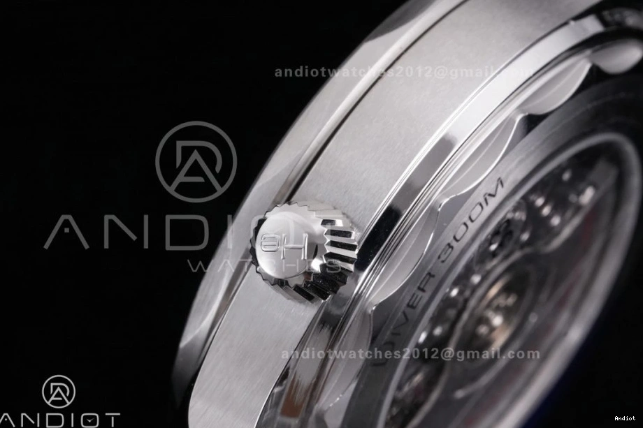 Asian V4 1:1 Green Dial Seamaster Best VSF Clone Edition Bezel Green 300M Ceramic Bracelet Super 8800 On Diver SS 1219